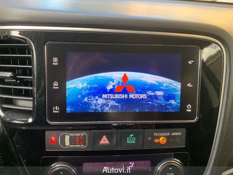 Mitsubishi Outlander Outlander 2.2 DI-D 4WD Instyle Plus SDA 7 posti (PROMO)