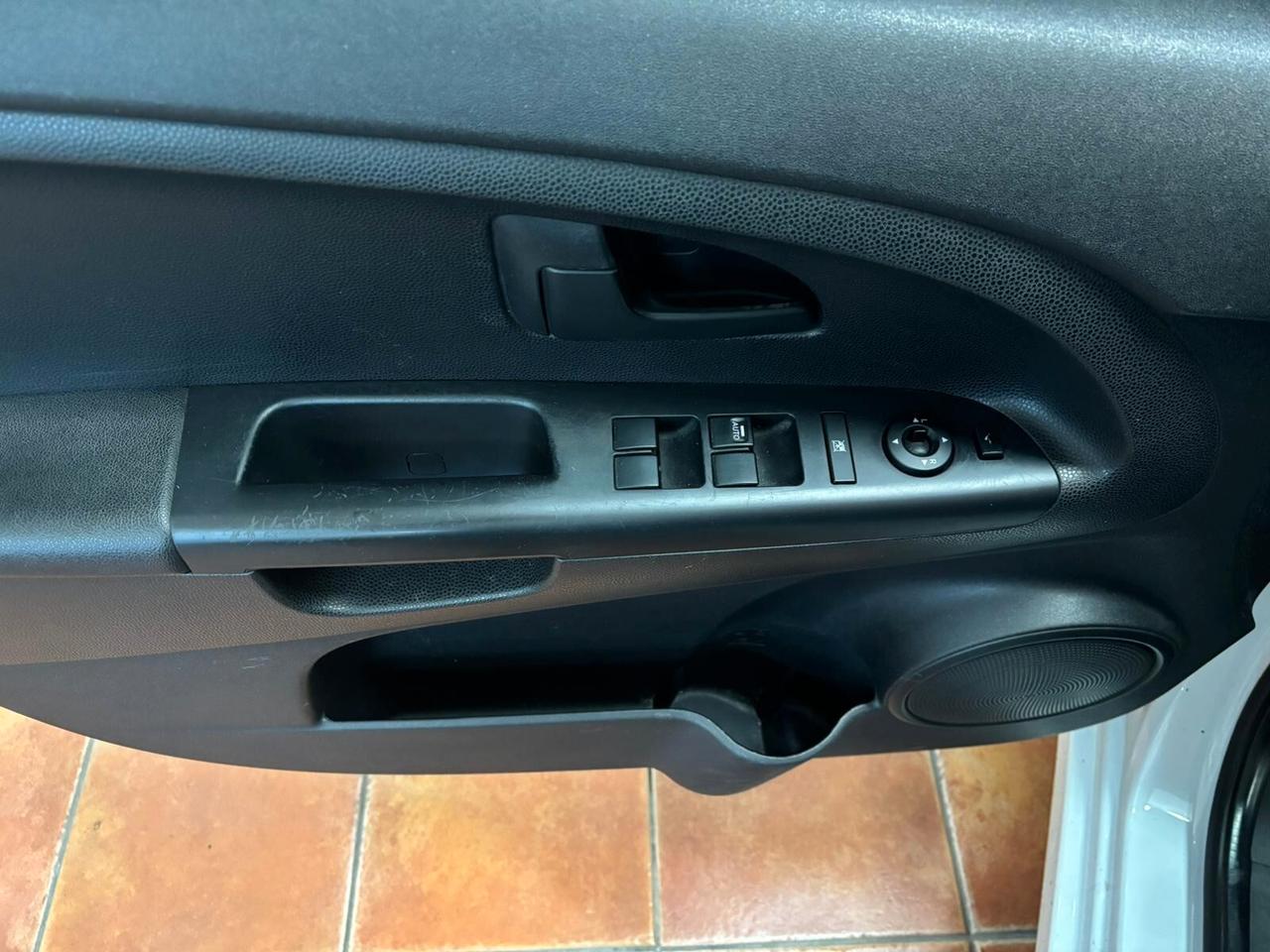 KIA VENGA 12/2012 1.4 DIESEL