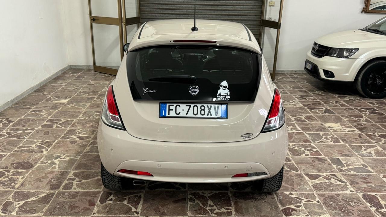 Lancia Ypsilon 1.2 69 CV 5 porte GPL Ecochic Silver-2016