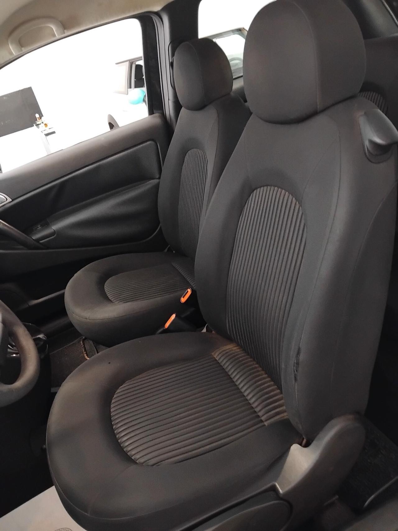 Lancia Ypsilon 1.2 Versus