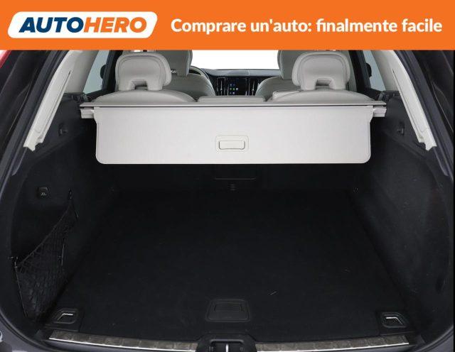 VOLVO XC60 B4 (d) AWD automatico Plus Dark