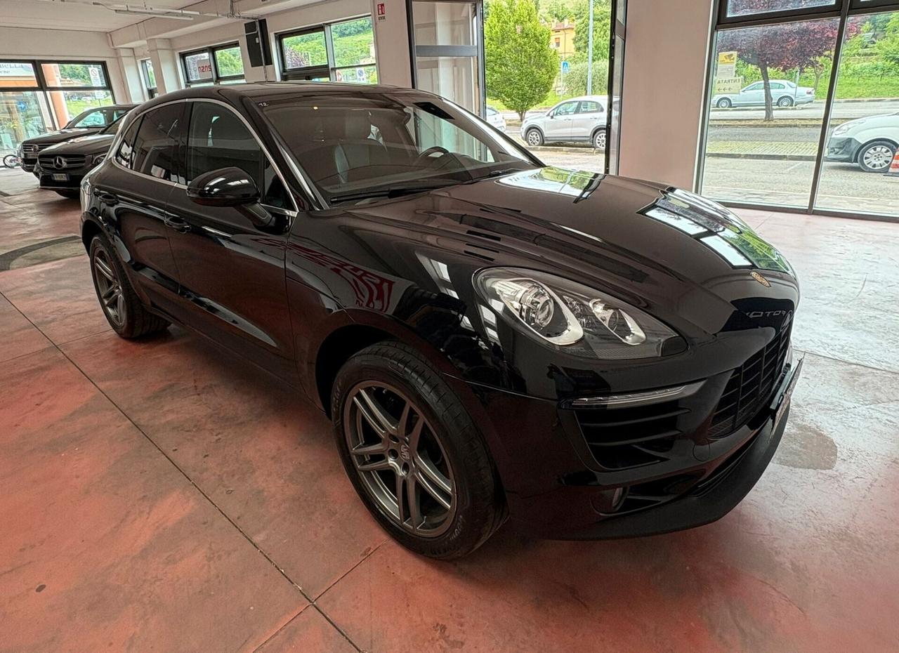 PORSCHE MACAN CAMBIO AUT.4X4 Benz.2.0 CV 252 Km 121.037 Garanzia 12 mesi