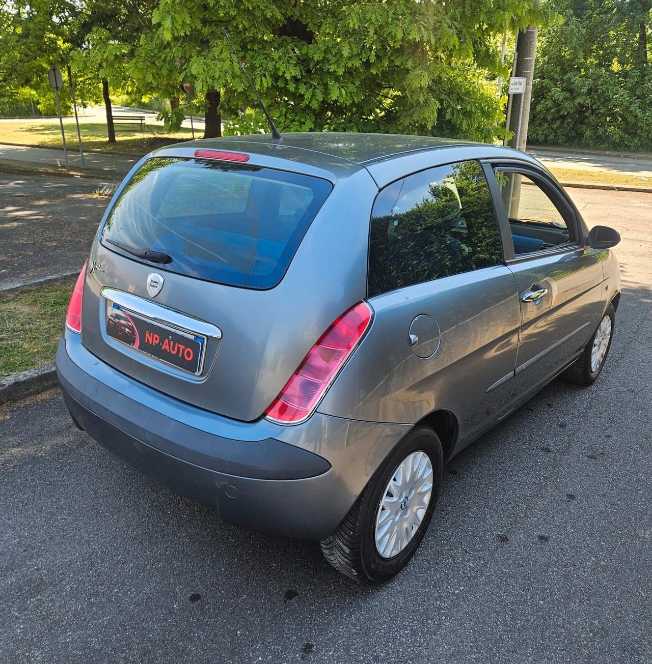 Lancia Ypsilon 1.2 NEOPATENTATI