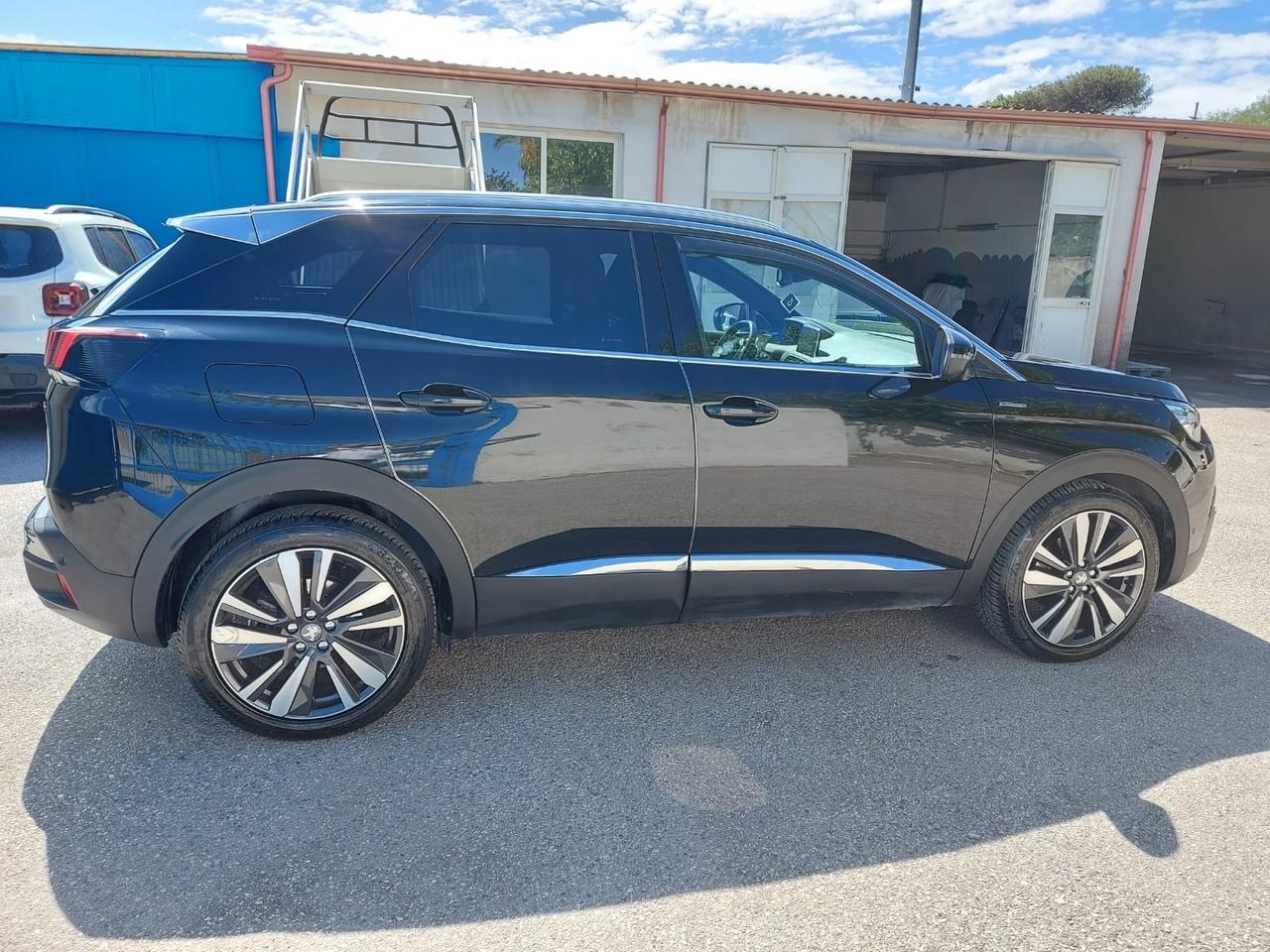 Peugeot 3008 “GTLINE” 1.5 hdi- cambio/aut-2018