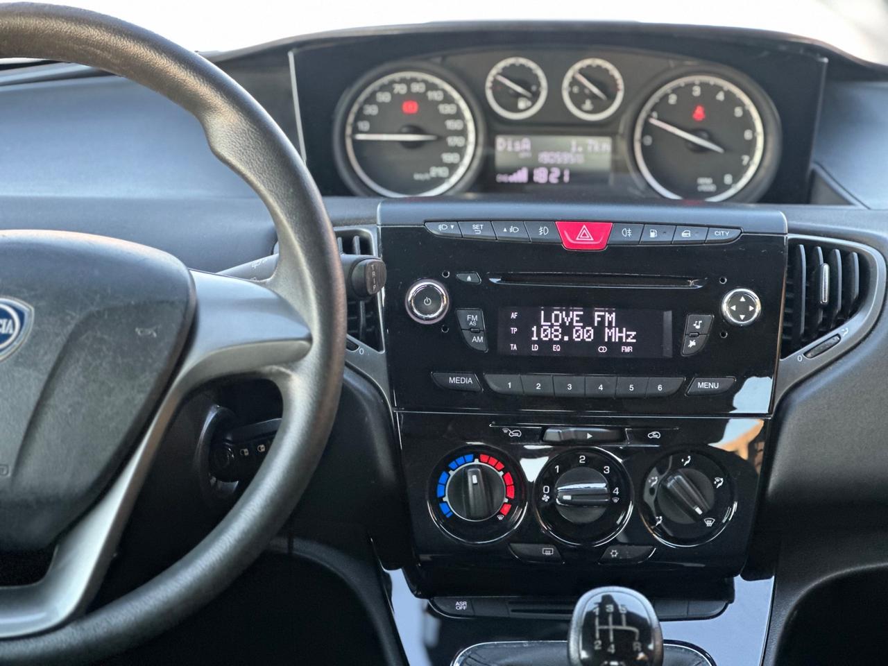 Lancia YPSILON 0.9 METANO ELEFANTINO 2015