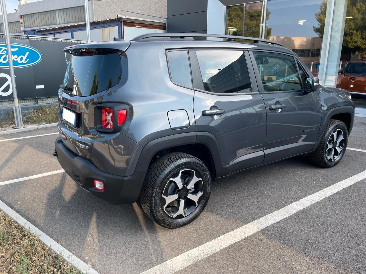 JEEP RENEGADE 4XE 1.3 TURBO PHEV 240CV LIMITED TRAILHAWK 02/2023 32.500KM - MP MOTORS