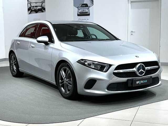 Mercedes-Benz A 220 Automatic 4Matic Business