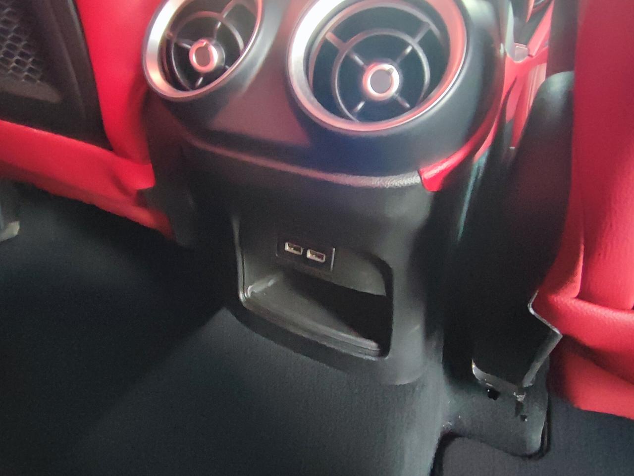 Alfa Romeo Stelvio 2.2 Turbodiesel 210 CV AT8 Q4 Veloce