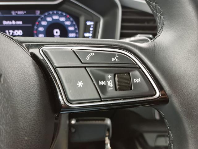 AUDI A1 SPB 25 TFSI S tronic Identity Black SLINE