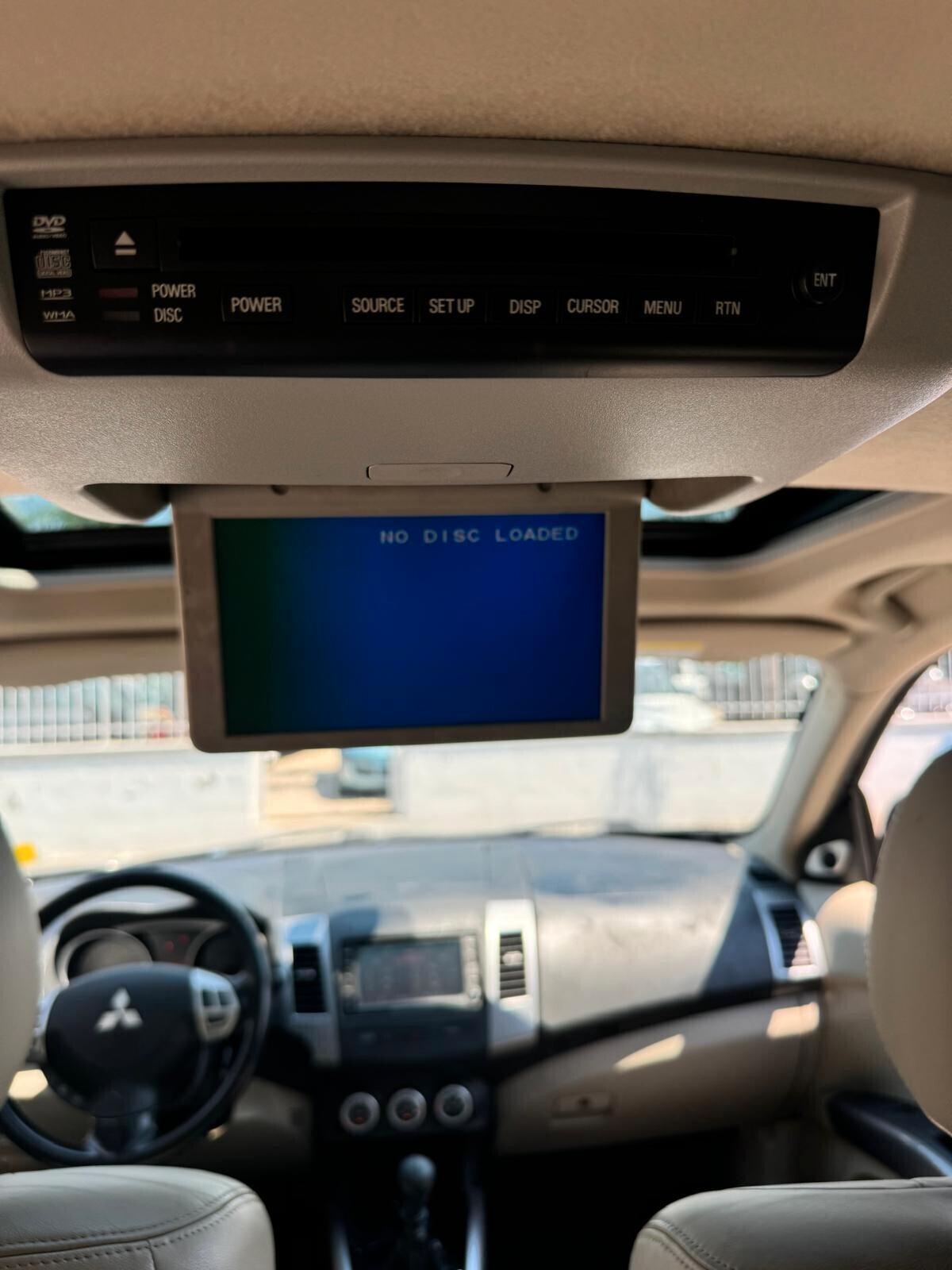 Mitsubishi Outlander 2.2 DI-D Instyle 7 p.ti DPF 4X4