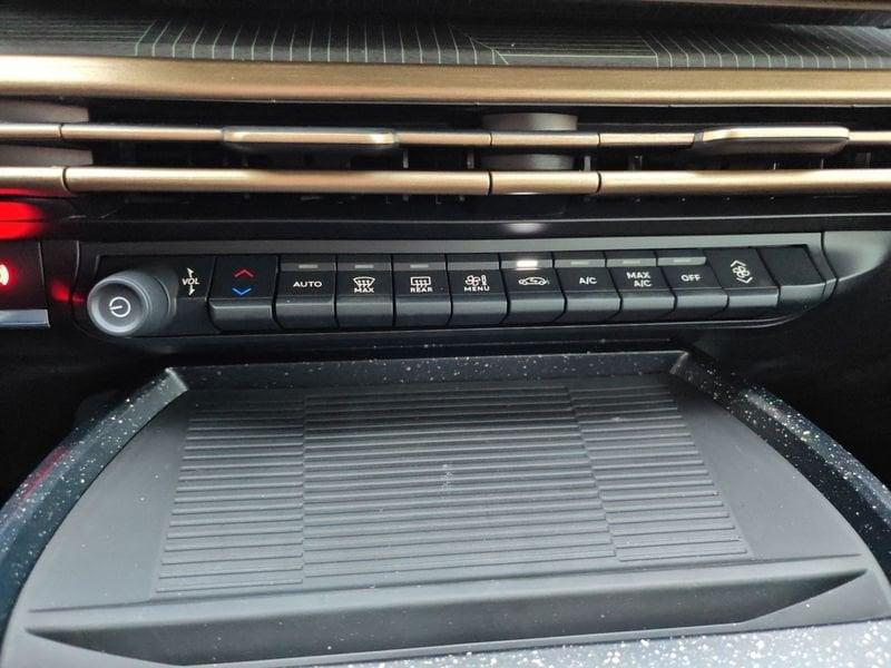 Lancia Ypsilon Ypsilon Hybrid e-DCT