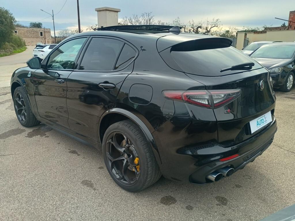 Alfa Romeo Stelvio 2.9 Bi-Turbo V6 510 CV AT8 Q4 Quadrifoglio