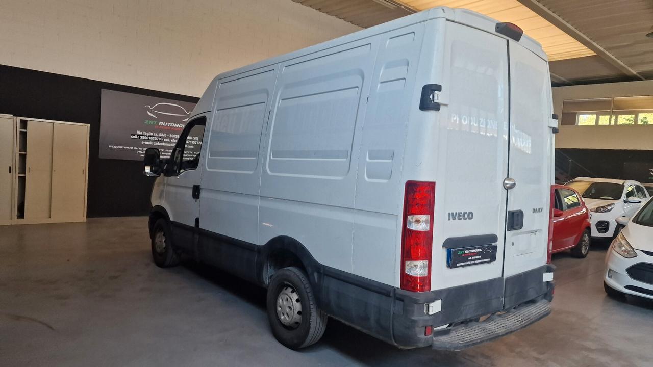 IVECO DAILY 33S13