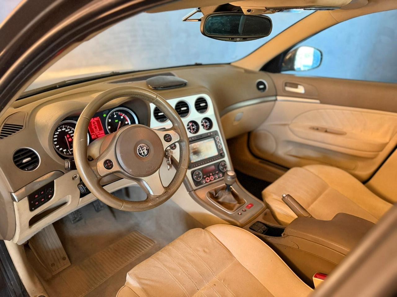 Alfa Romeo 159 1.9 JTDm 16V Sportwagon Distinctive