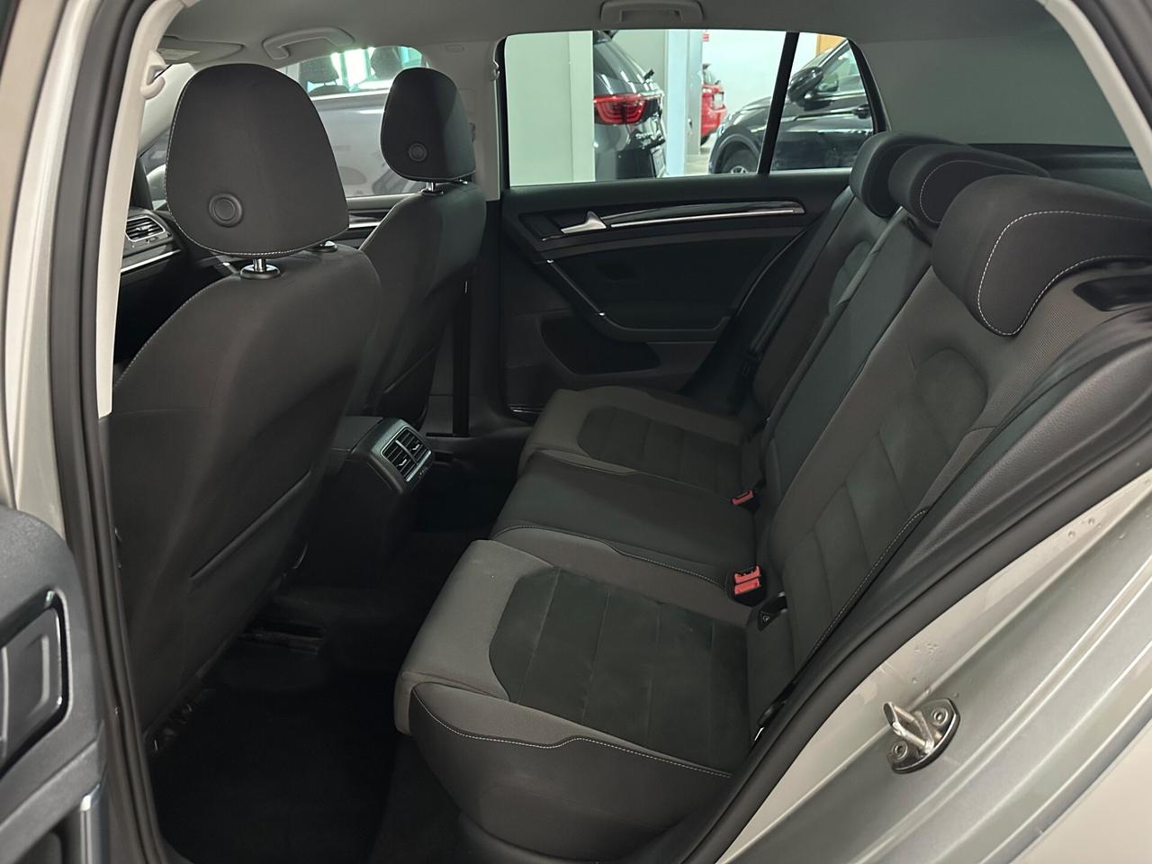 Volkswagen Golf 7.5 1.6 TDI (116) Executive 2017
