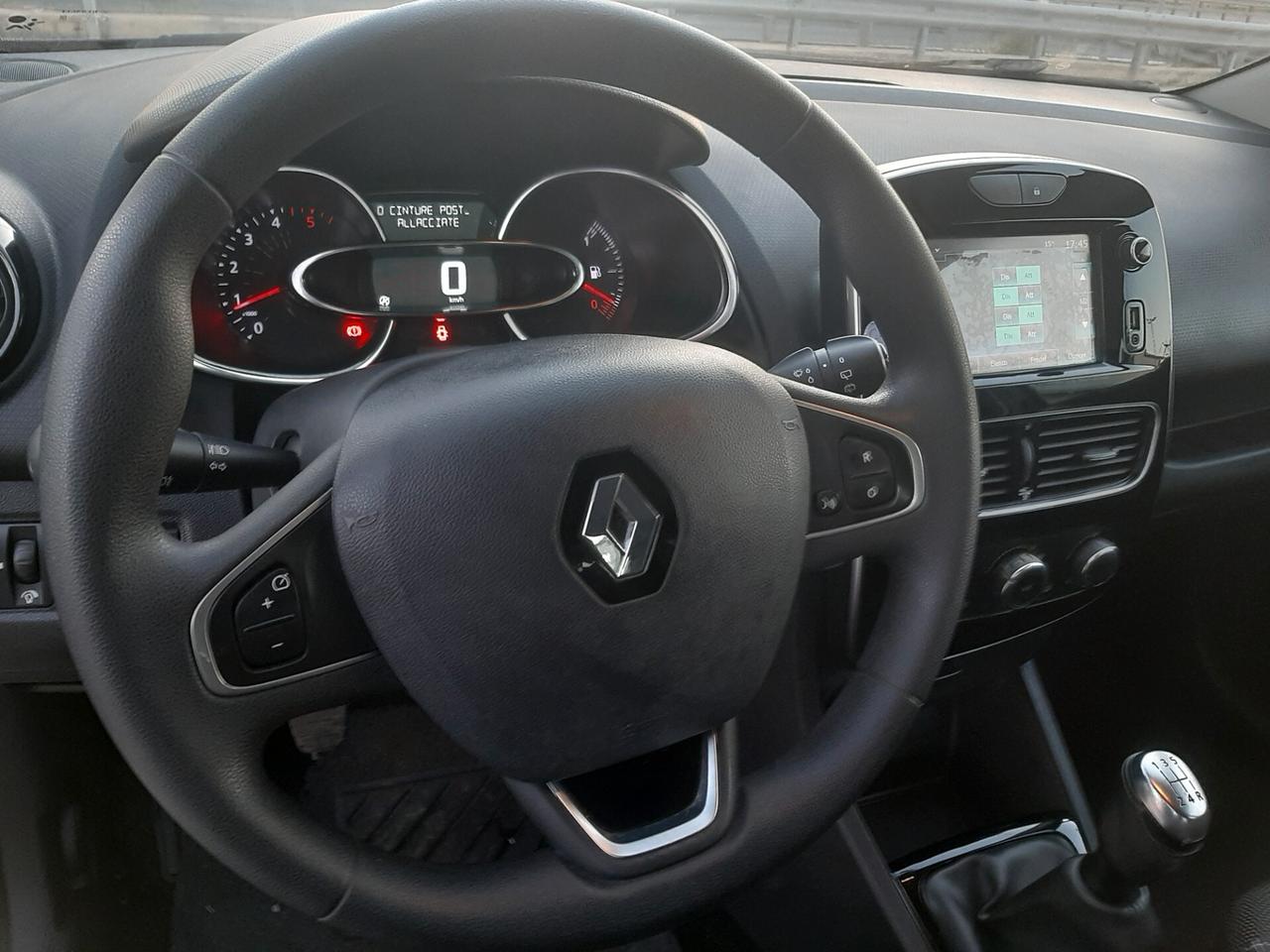 Renault Clio dCi 8V 75 CV 5 porte Duel