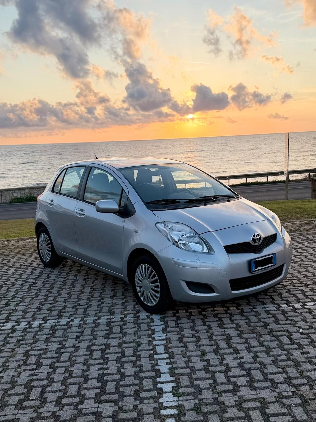 Toyota Yaris 1.3 5 porte