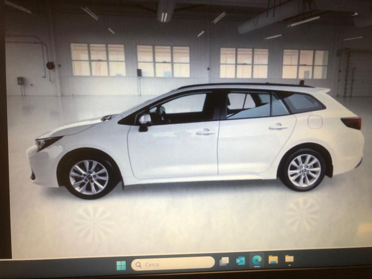 Toyota Corolla Active 1.8 Hybrid Touring Sports