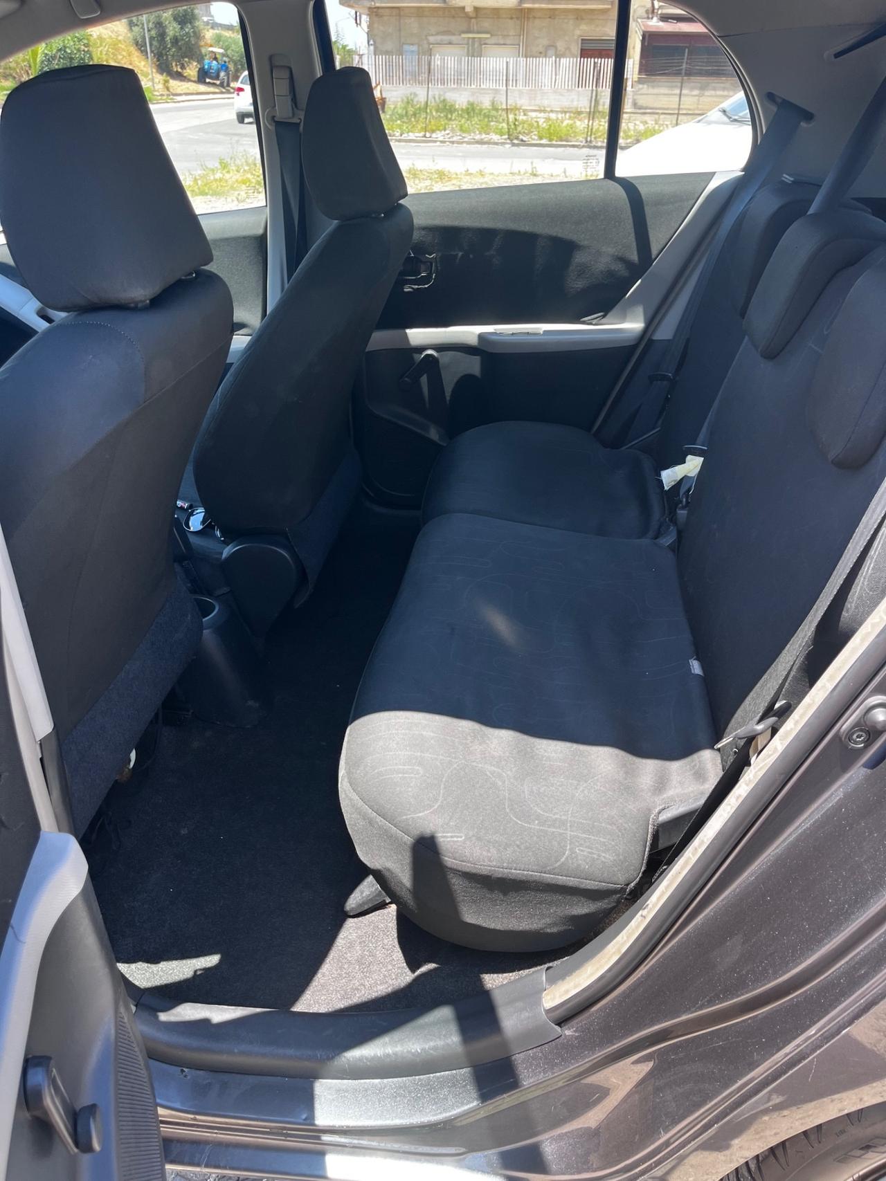 Toyota Yaris 1.0 benzina clima 5porte