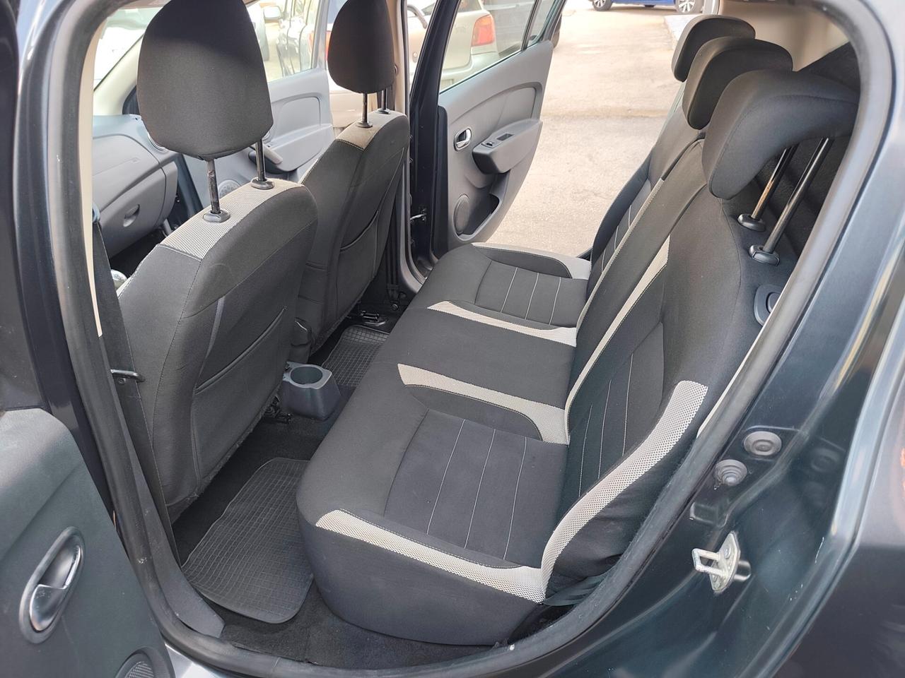 Dacia Sandero Stepway 1.0 BENZINA E GPL DI SERIE