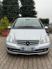 Mercedes-benz A 150 BlueEFFICIENCY Avantgarde