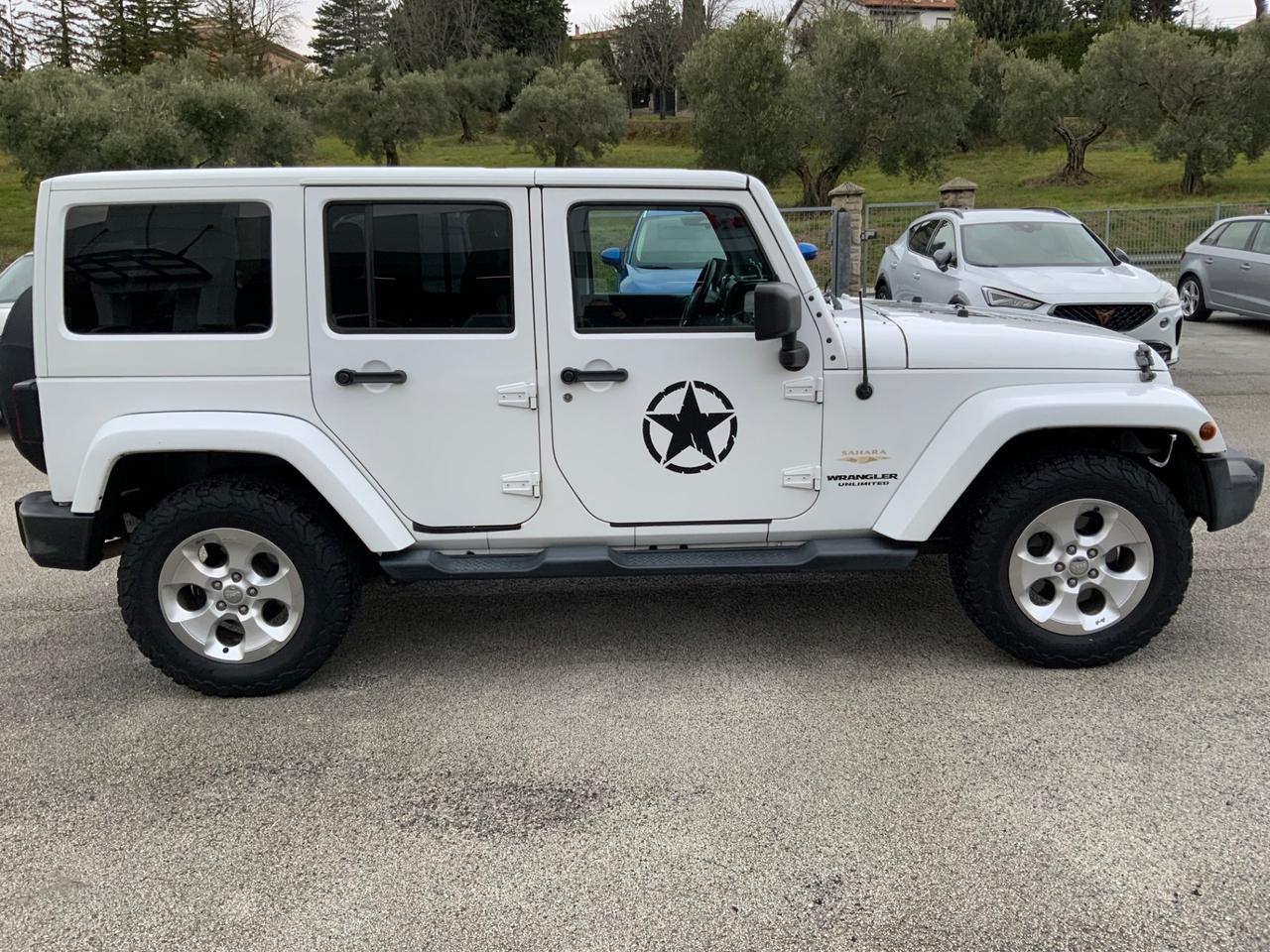 Jeep Wrangler Unlimited 2.8 CRD DPF Sahara Auto