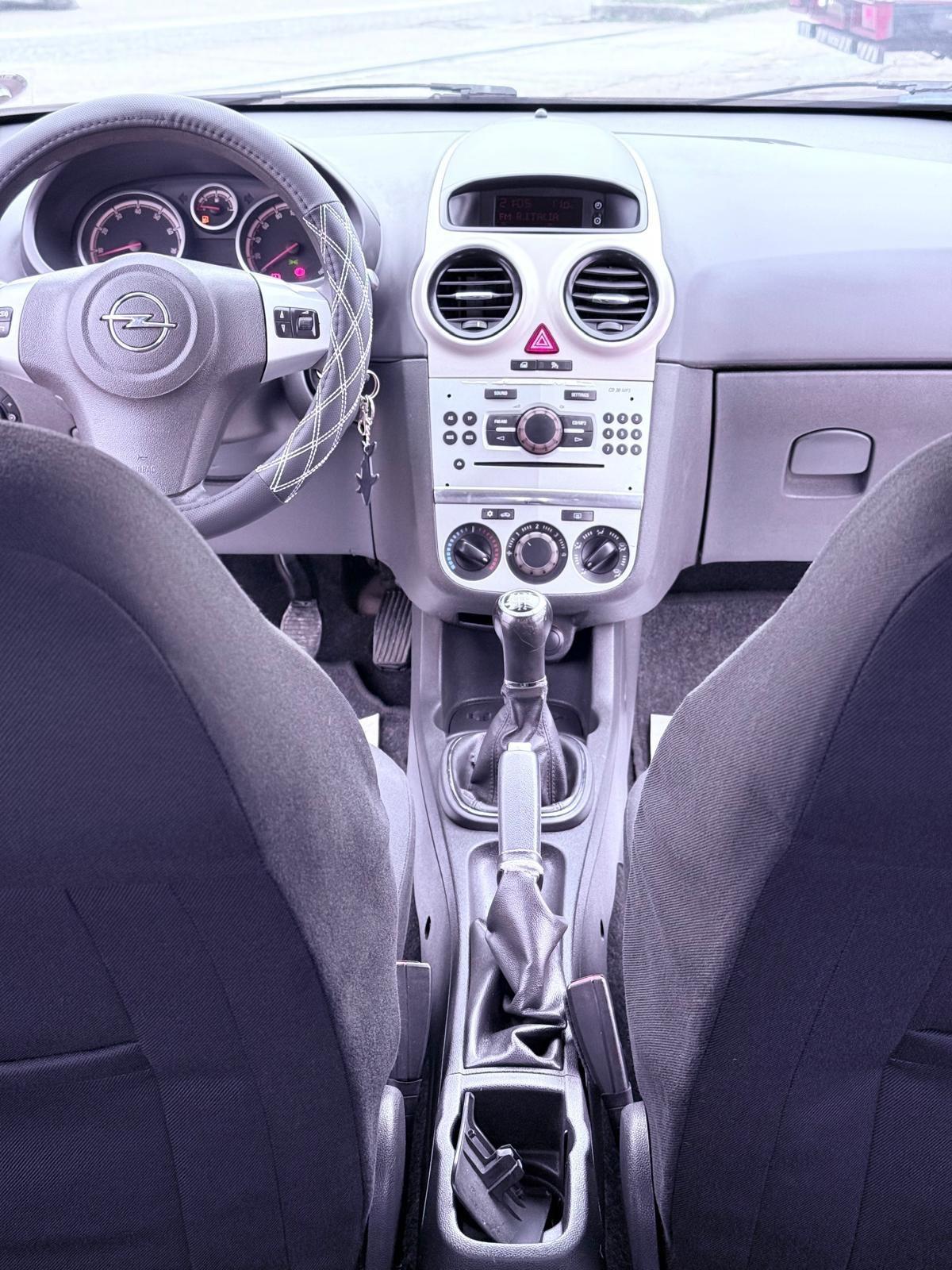 Opel Corsa 1.2 3 porte Sport Ok neopatentati