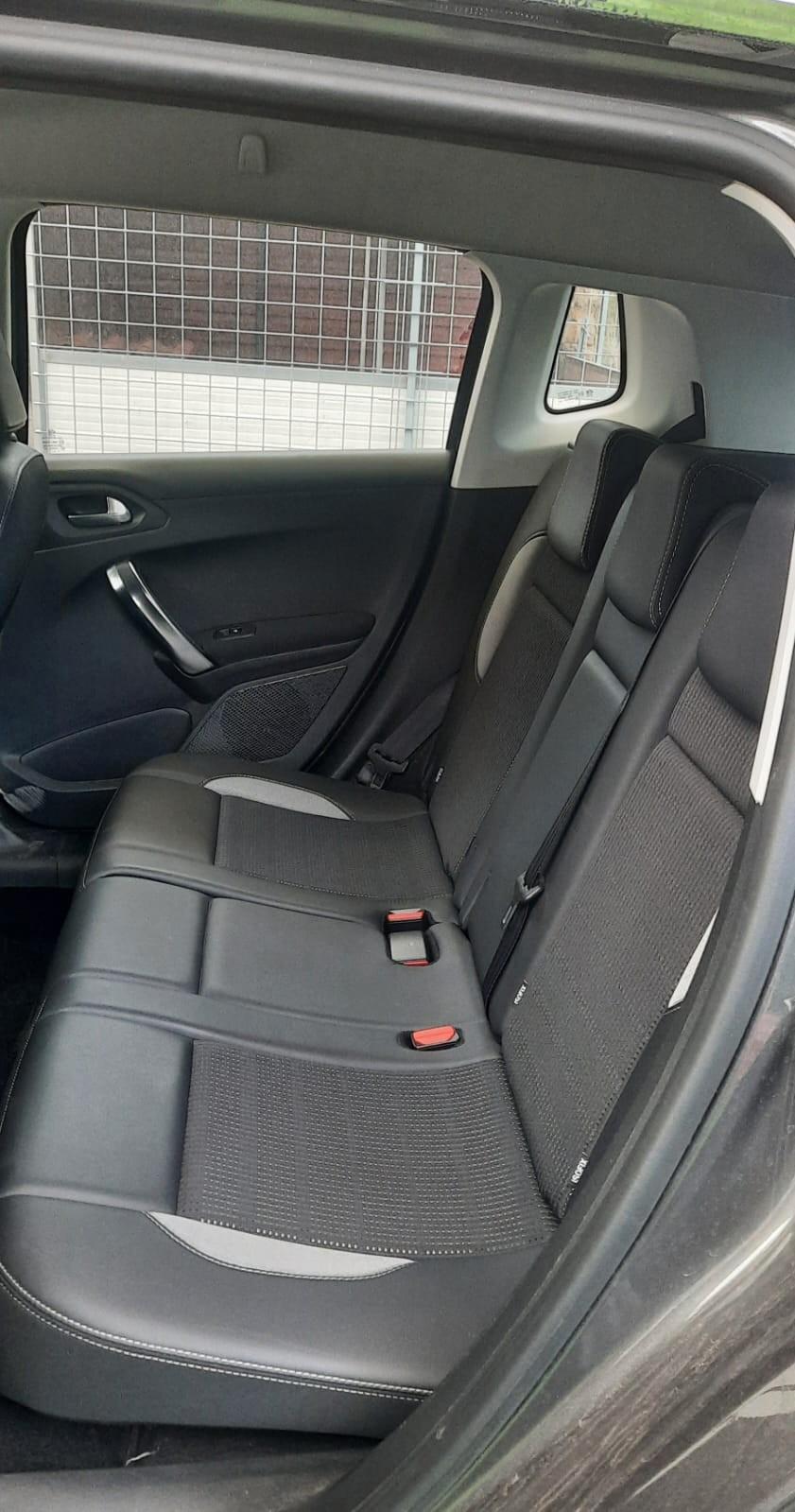 Peugeot 2008 1.6 BlueHDi 120 cv Allure