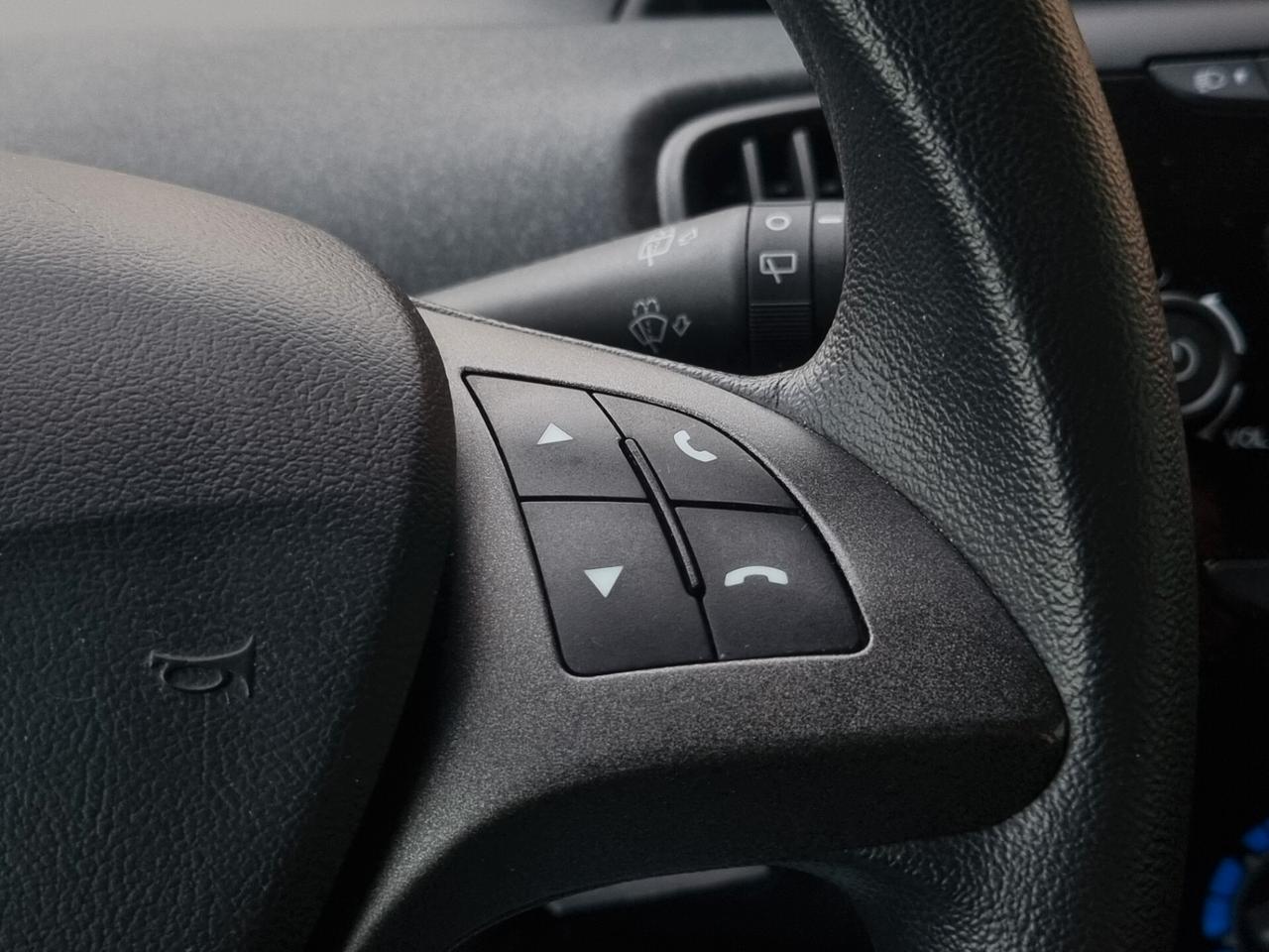 Lancia Ypsilon 1.0 FireFly 5 porte S&S Hybrid Silver