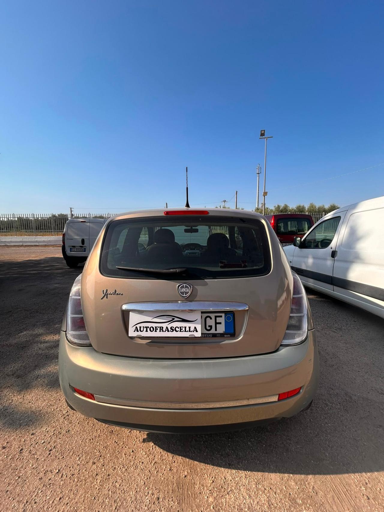 Lancia Ypsilon 1.4 Argento Ecochic GPL