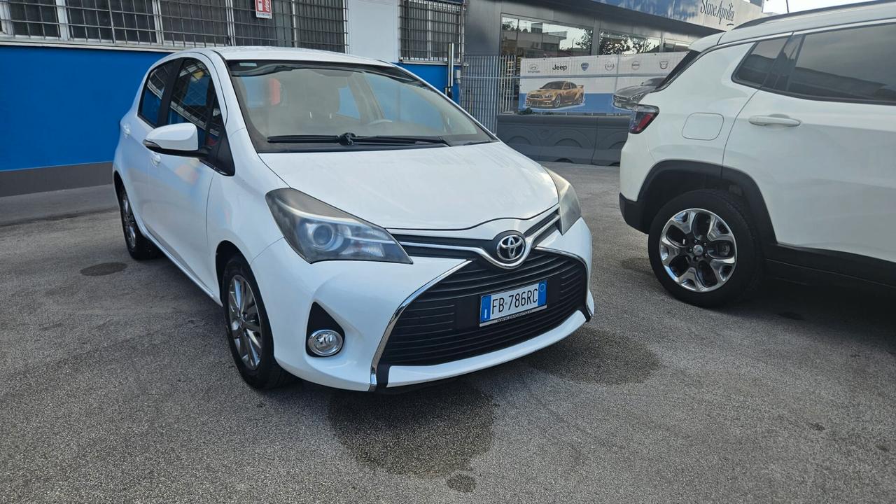 Toyota Yaris 1.0 5 porte Lounge