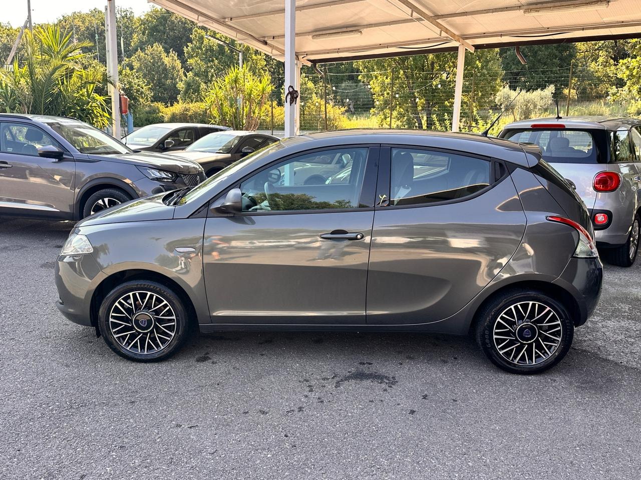 Lancia Ypsilon 1.2 GPL Ecochic Gold