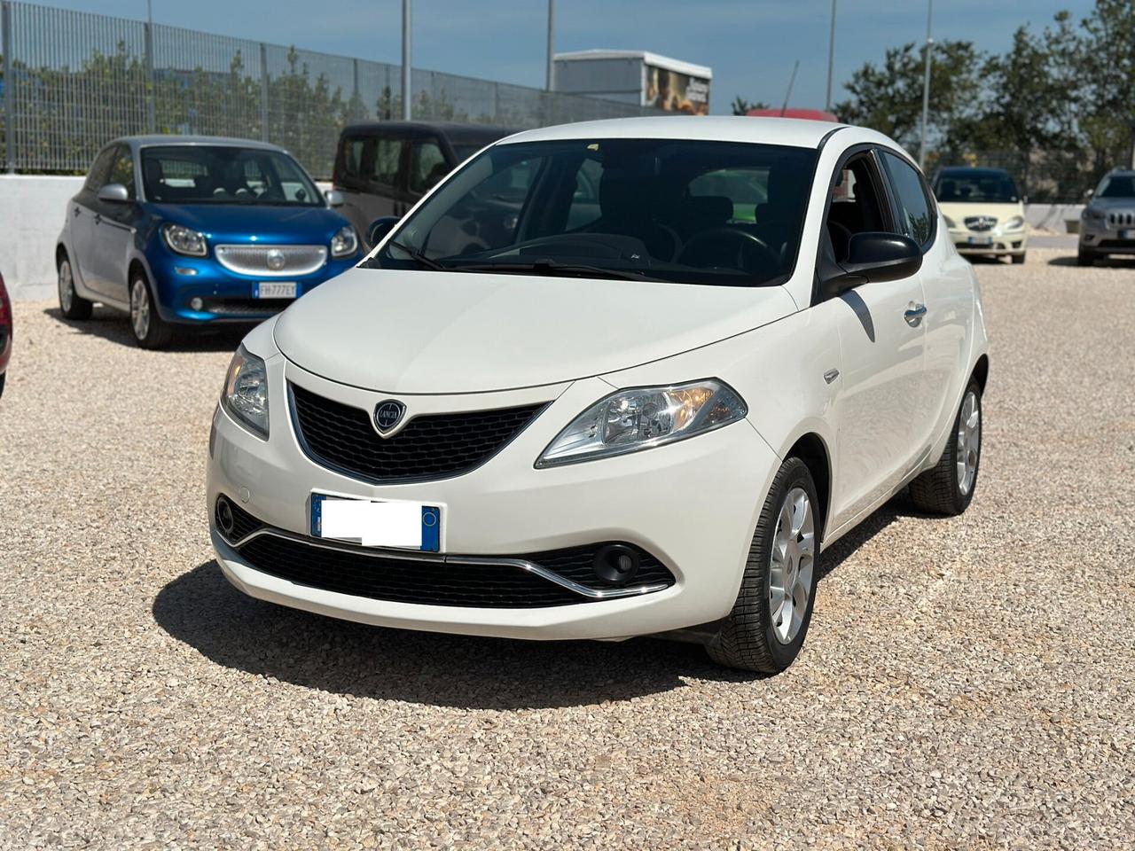 Lancia Ypsilon 1.2 69CV 5 porte Gold