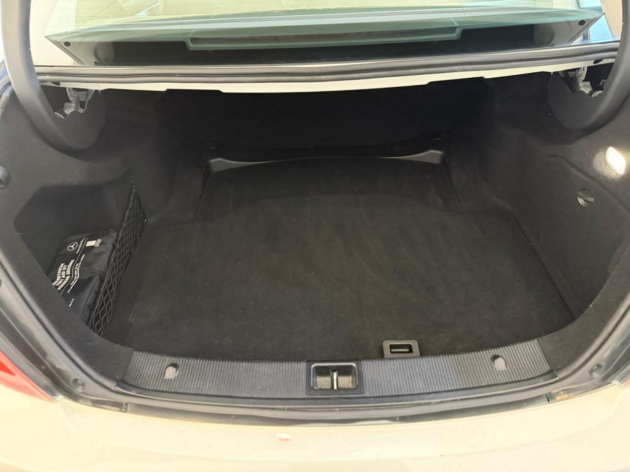 Mercedes-benz C 220 CDI BlueEFFICIENCY Avantgarde AMG
