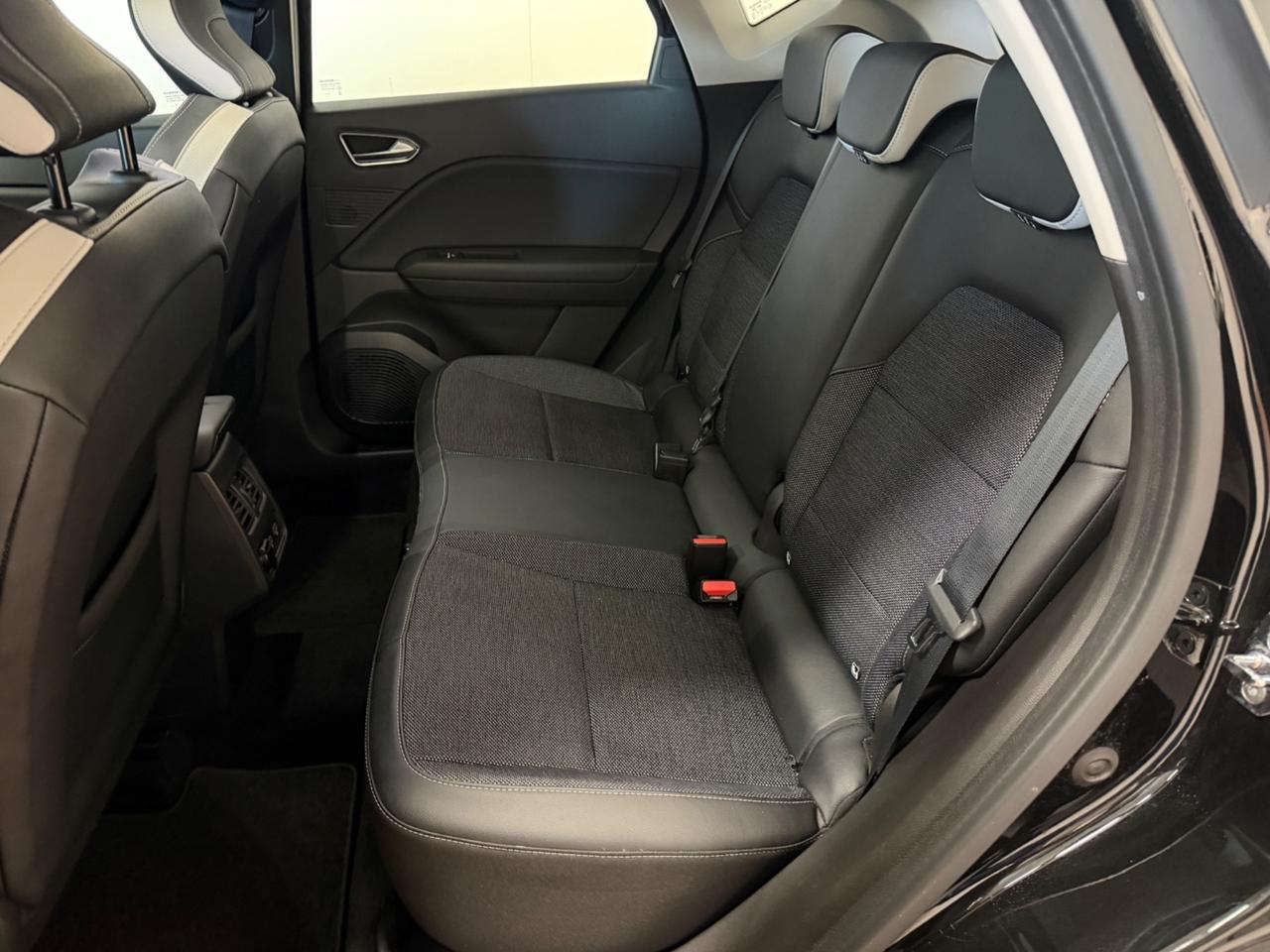 Renault Captur Blue dCi 115 CV EDC Intens