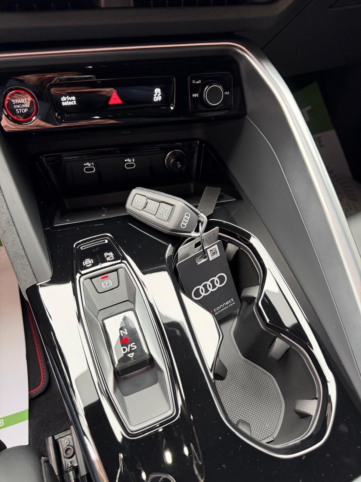 Audi Q5 SPB 40 TDI quattro S tronic Identity Black