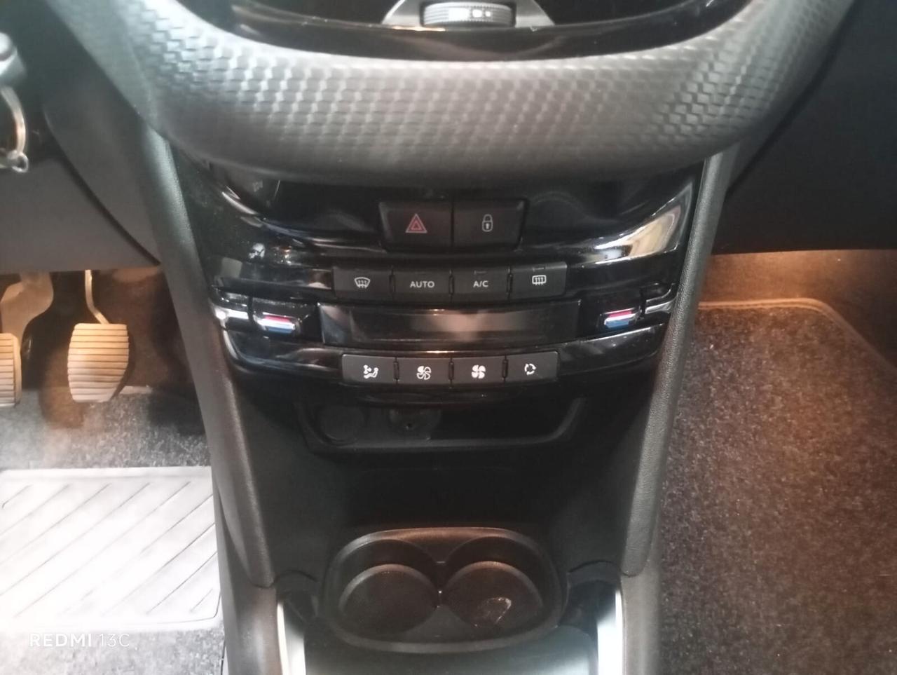 PEUGEOT 208 DEL 2016 1200 BENZINA 30.000 KM