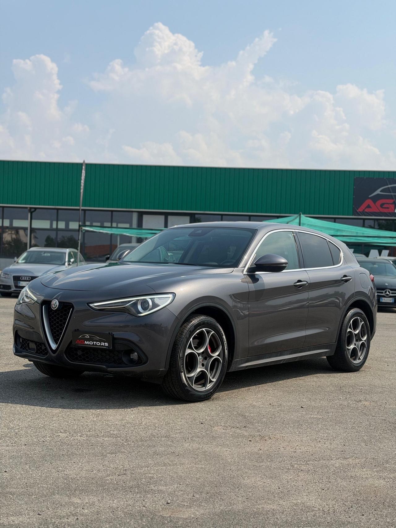 Alfa Romeo Stelvio 2.2 Turbodiesel 210 CV AT8 Q4 Super