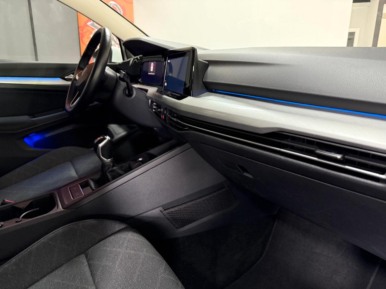 Volkswagen Golf 1.5 TSI ACT DSG 5p. Business BlueMotion Tech.