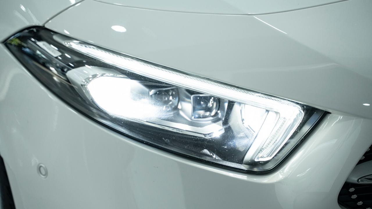 Mercedes-benz A 180 D PREMIUM PLUS AMG TETTO PACK LUCI MULTIBEAM FULL