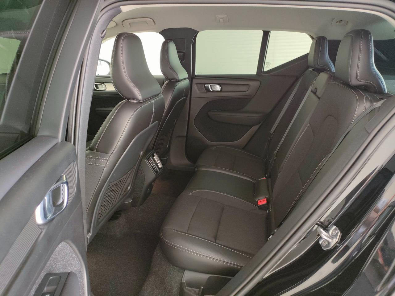 VOLVO XC40 - XC40 2.0 d3 Momentum geartronic my20