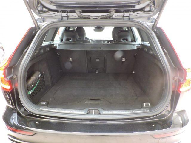 VOLVO V60 B4 (D) R-DESIGN AUTOMATICA