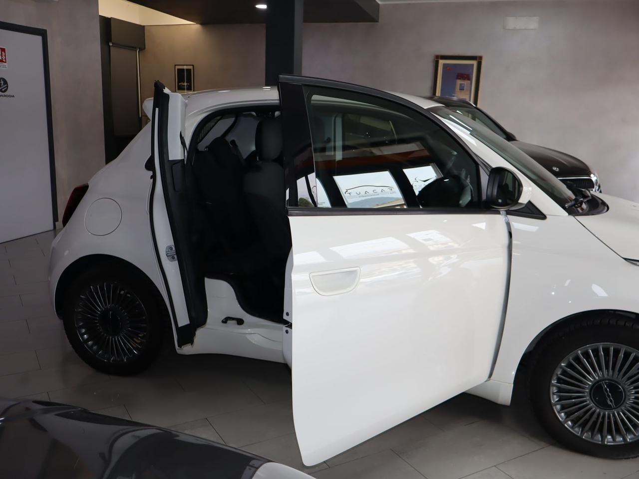 Fiat 500e Icon 500-e 3+1 #50386