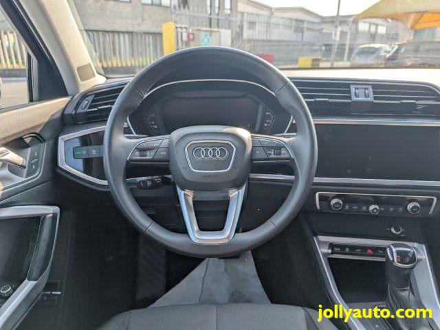 AUDI Q3 45 TFSI e S tronic Business Plug in Hybrid