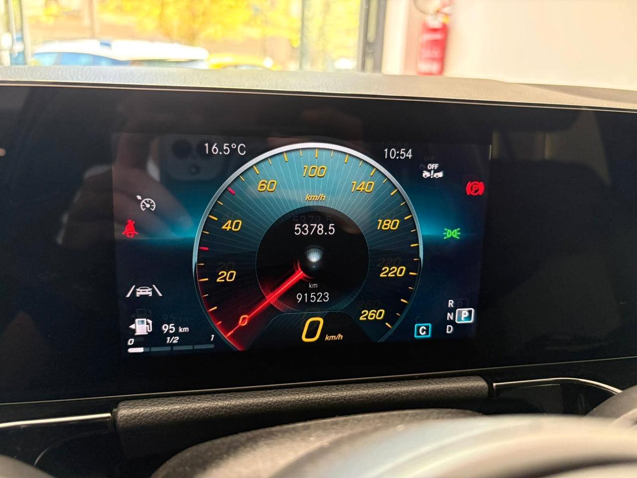 Mercedes-benz GLA 2.0 Sport 115cv -12/2022