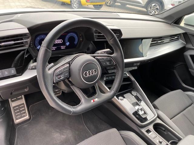 Audi A3 Sportback 35 2.0 tdi S line s-tronic matrix solo 37000km