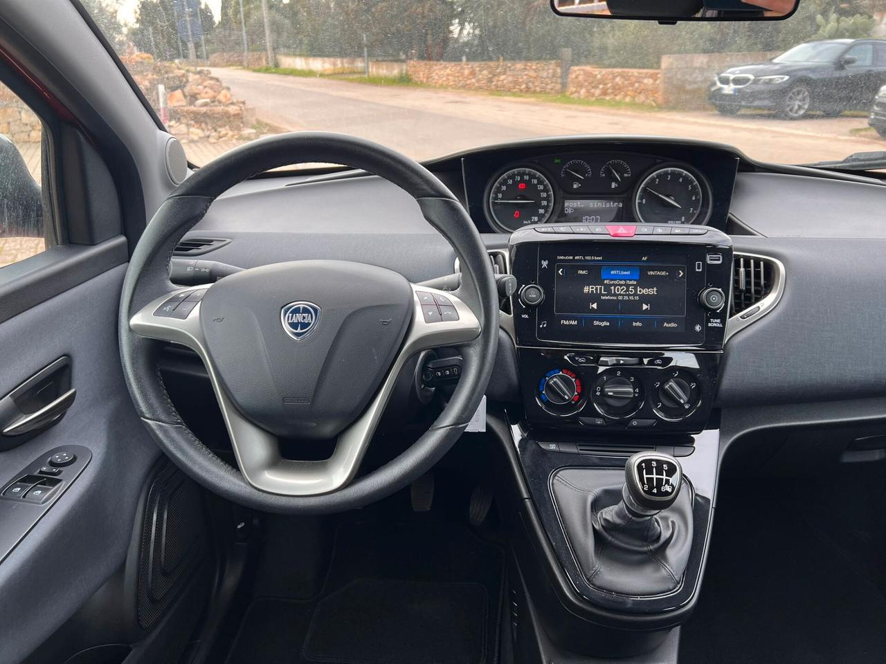 Lancia Ypsilon 1.0 FireFly 5 porte S&S Hybrid Ecochic Gold