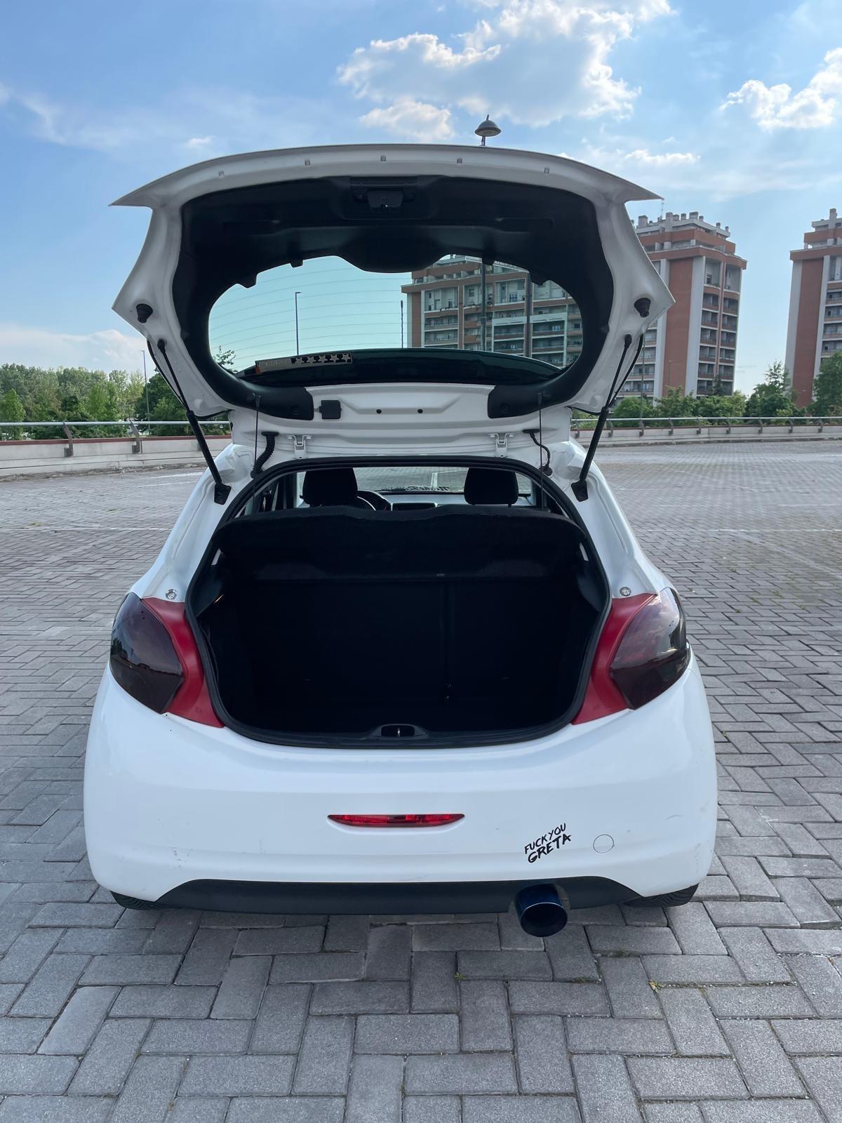 Peugeot 208 1.2 VTi 82 CV 5 porte Active sport