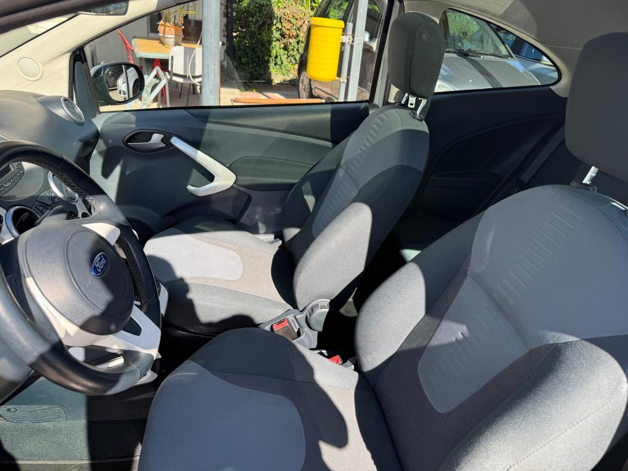 Ford Ka 1.2 8V 69CV Titanium KM CERTIF