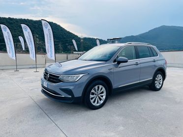 Volkswagen Tiguan 2.0 TDI 150 CV SCR DSG Life Euro 6E UniProprietario